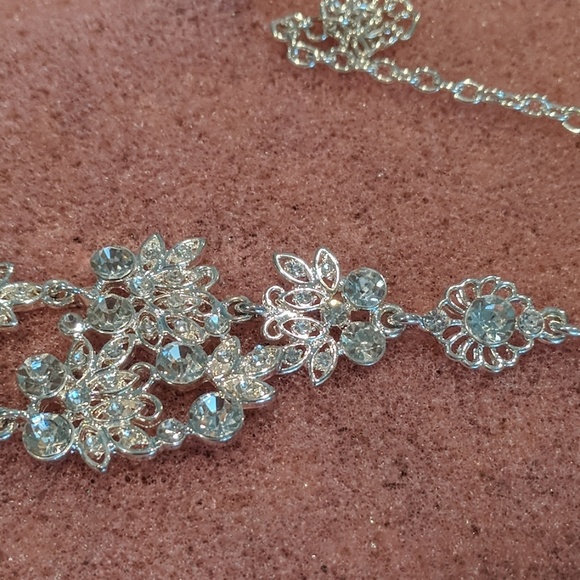 Necklace - Picture 3 of 3